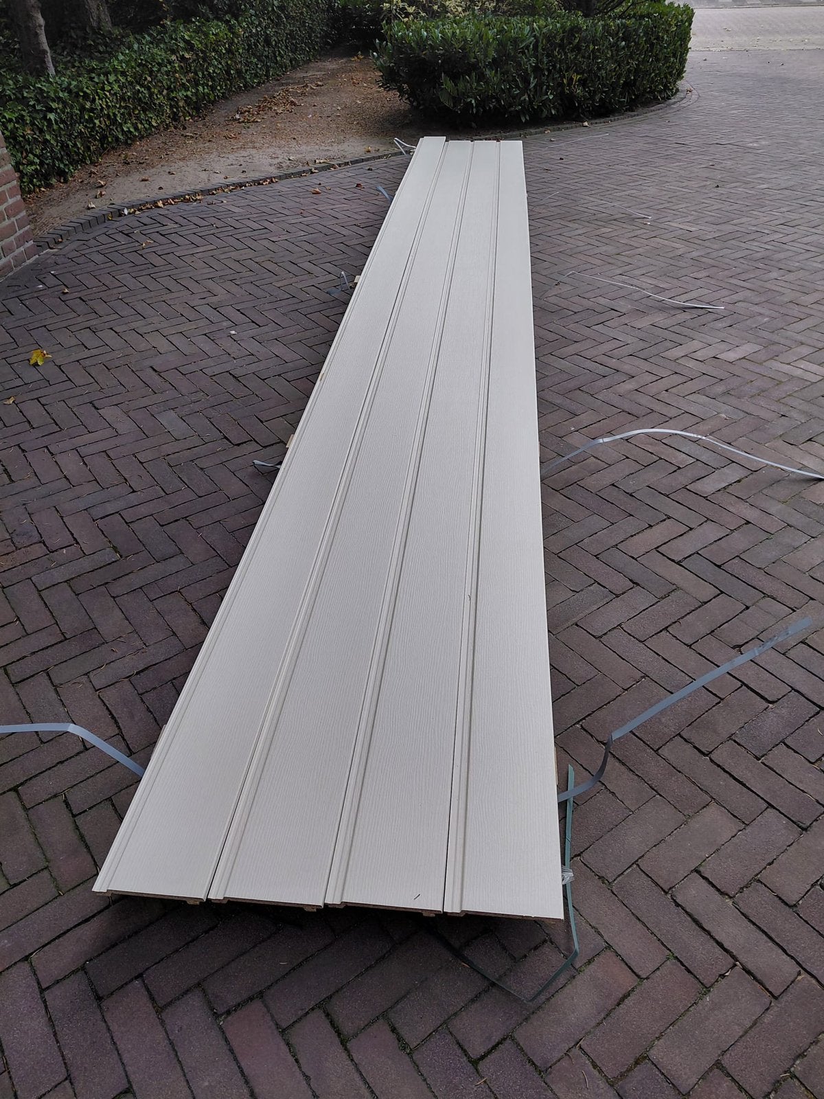 Werzalit  reinweiß 701 gevelbekleding 4 x 5.40 Meter, Ophalen, Nieuw