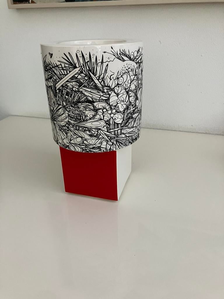 Florian Aberle design vaas rood wit gesigneerd, Antiek en Kunst, Ophalen of Verzenden