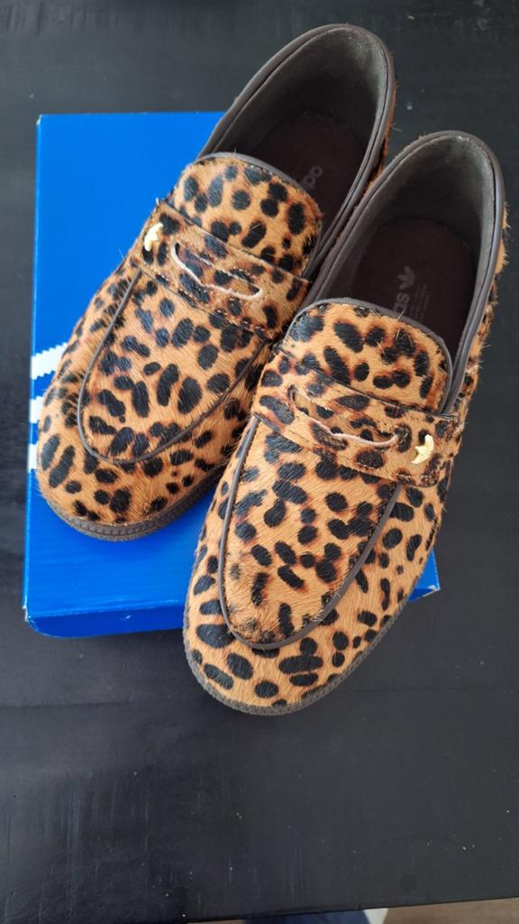 Te koop adidas loafers, Ophalen of Verzenden, Nieuw, Instappers