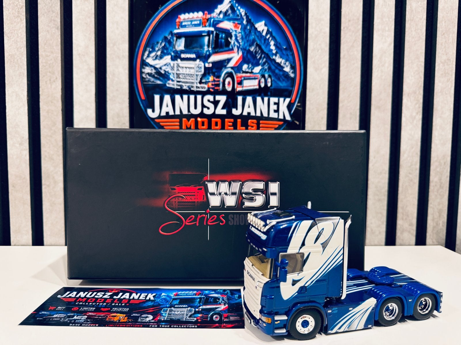 SCANIA R6 "HEDBERG" ShowTrack Wsi 1:50, Verzenden, Zo goed als nieuw, Bus of Vrachtwagen, Overige merken