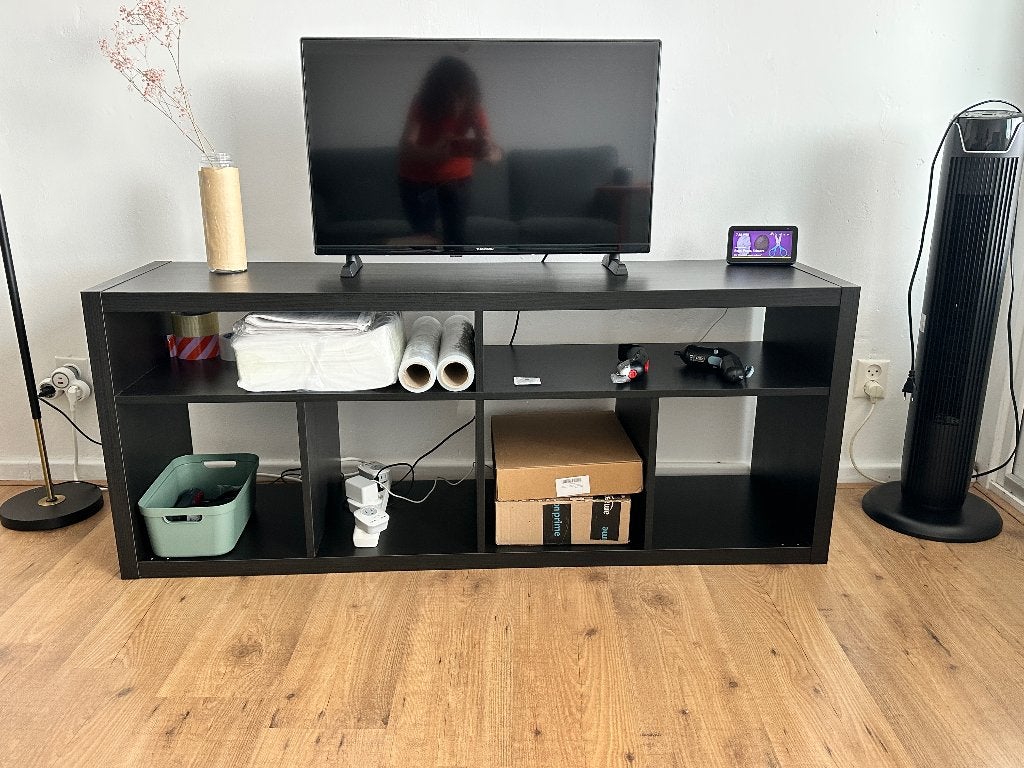 KALLAX TV Stand, Audio, Tv en Foto, Televisiebeugels, Ophalen, Zo goed als nieuw