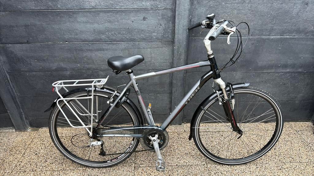 Zeer nette herenfiets Trek 28 inch.24 versnellingen, Fietsen en Brommers, Fietsen | Heren | Herenfietsen, Overige merken, Versnellingen