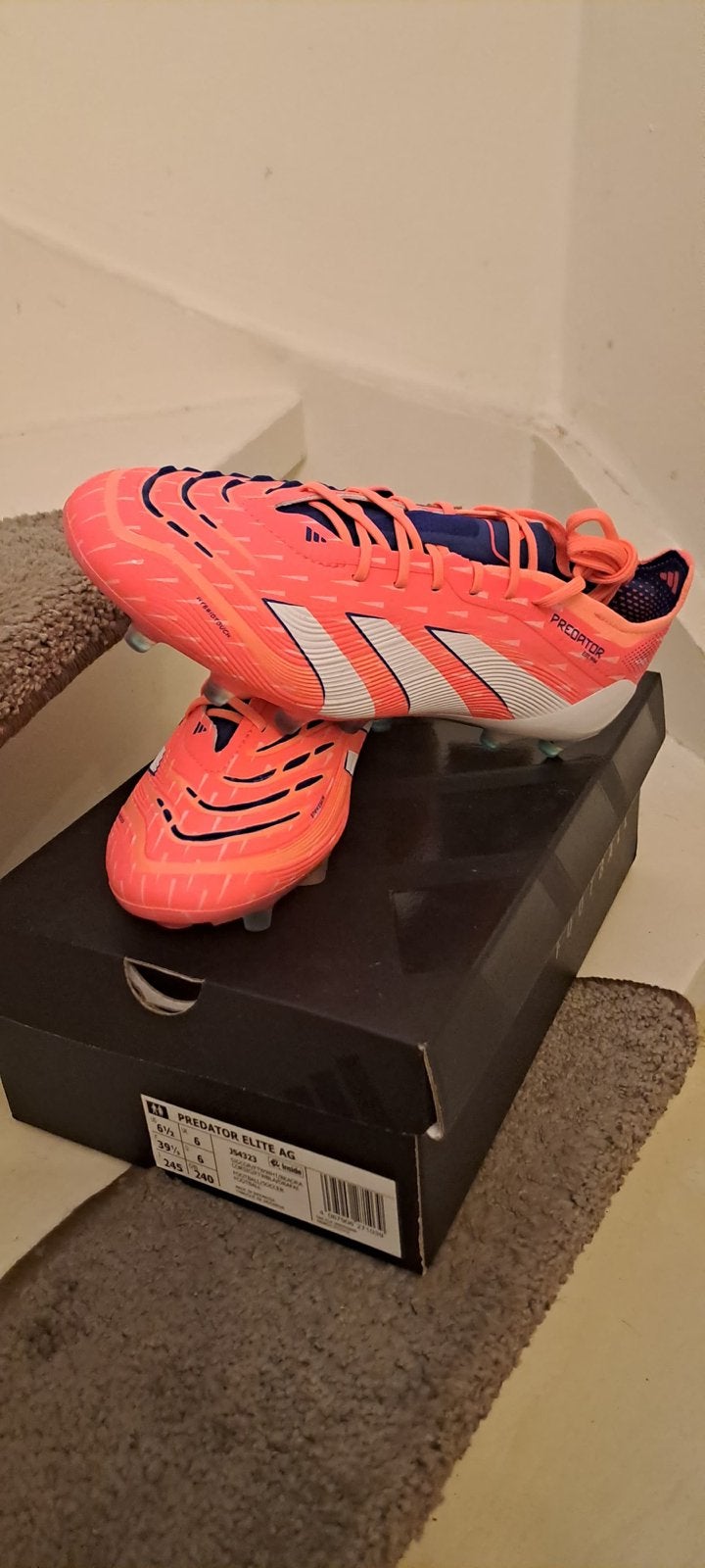 Nieuwe Adidas Predator Elite AG voetbalschoenen maat 39 1/3, Ophalen of Verzenden, Nieuw, Schoenen