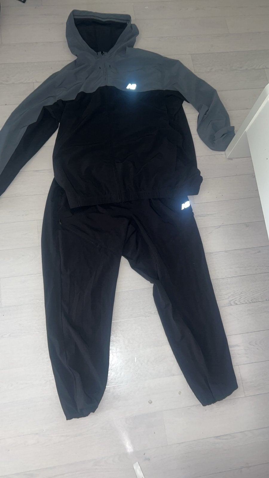 Trainingspak New Balance Windbreaker Set ‍️, Ophalen of Verzenden, Zo goed als nieuw, Zwart, Algemeen
