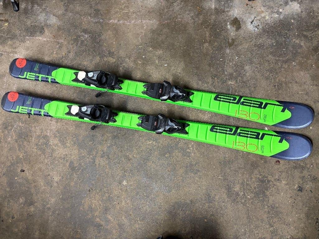 Elan Jett kinderski 130 cm + Elan EL 7.5 binding (GripWalk), Sport en Fitness, Gebruikt, 100 tot 140 cm, Skiën, Ski's