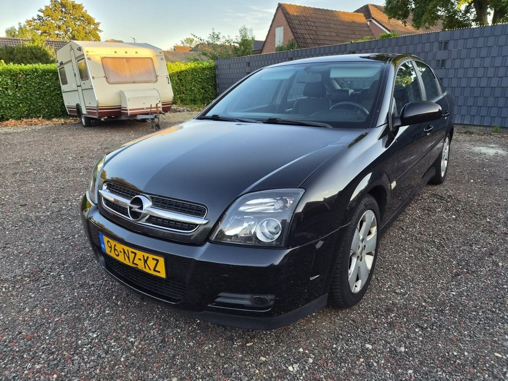 Opel Vectra GTS 1.8-16V Elegance (bj 2004), Auto's, Opel, 13 km/l, Gebruikt, 4 cilinders, 1290 kg