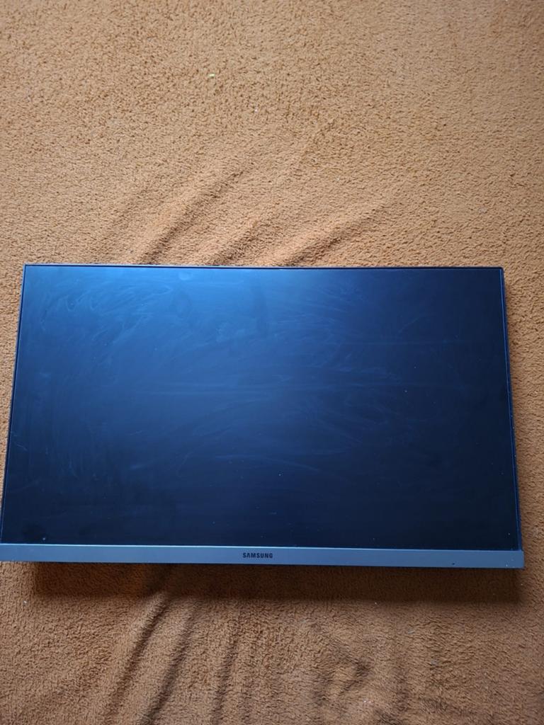 Samsung monitor 24 inch, Ophalen of Verzenden, Zo goed als nieuw, Full HD, 60 Hz of minder