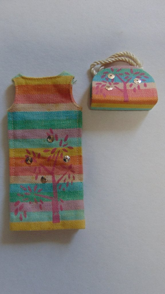 #1910 Sunny Pastels Skipper Barbie outfit met tasje, Ophalen of Verzenden, Gebruikt, Kleertjes