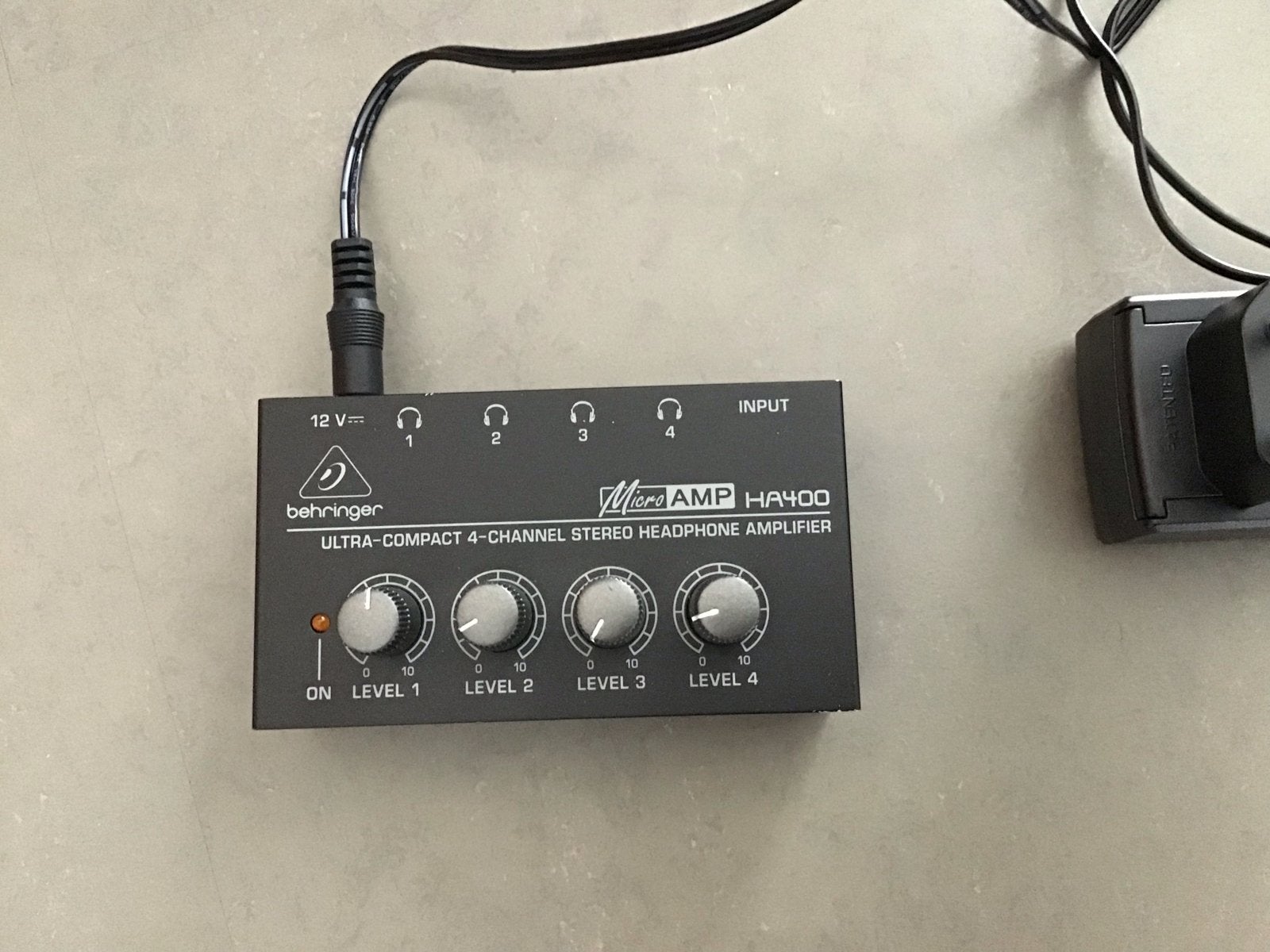 Behringer MicroAMP HA400 Hoofdtelefoon Versterker, Overige merken, Overige typen, Ophalen of Verzenden, Zo goed als nieuw