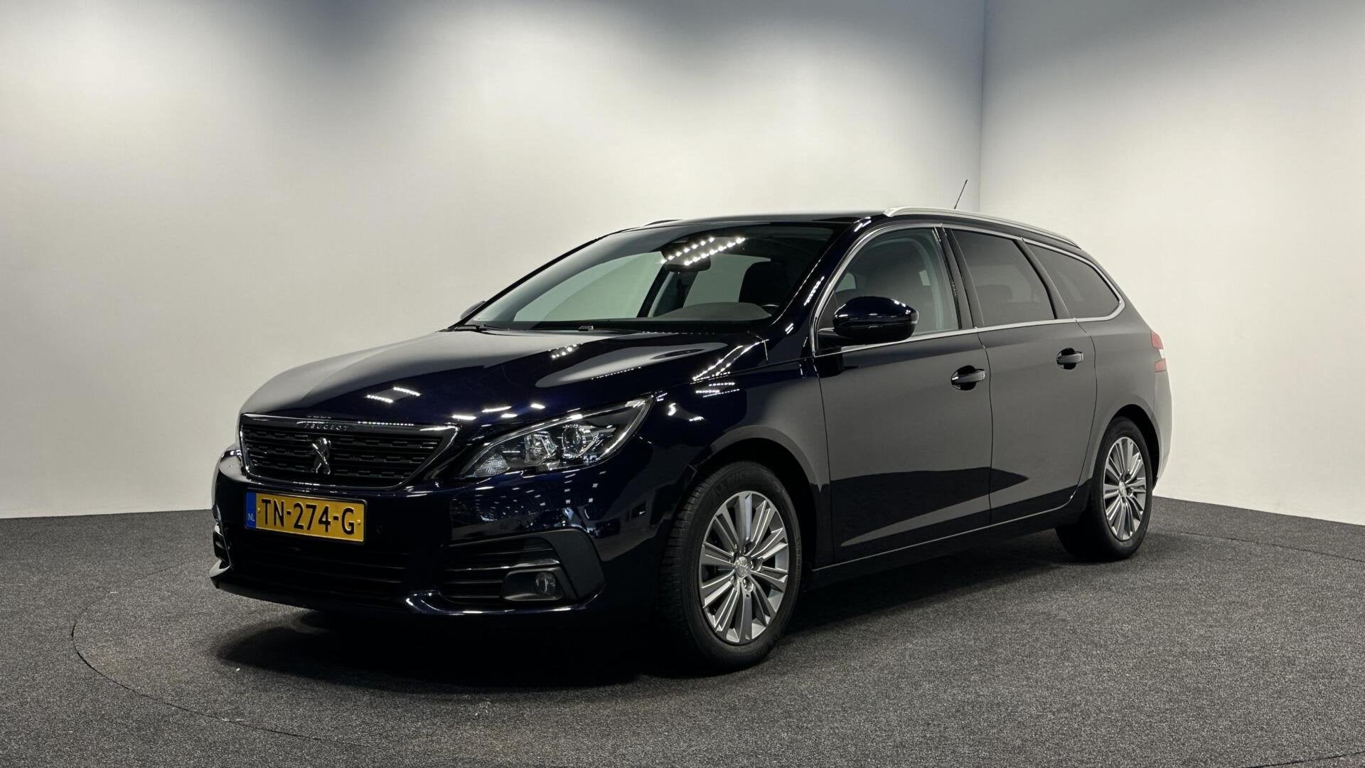 Peugeot 308 SW 1.2 PureTech Allure|Pano|Airco|Cruise|Navi|Ap, Auto's, Voorwielaandrijving, Gebruikt, 1199 cc, Met garantie (alle)