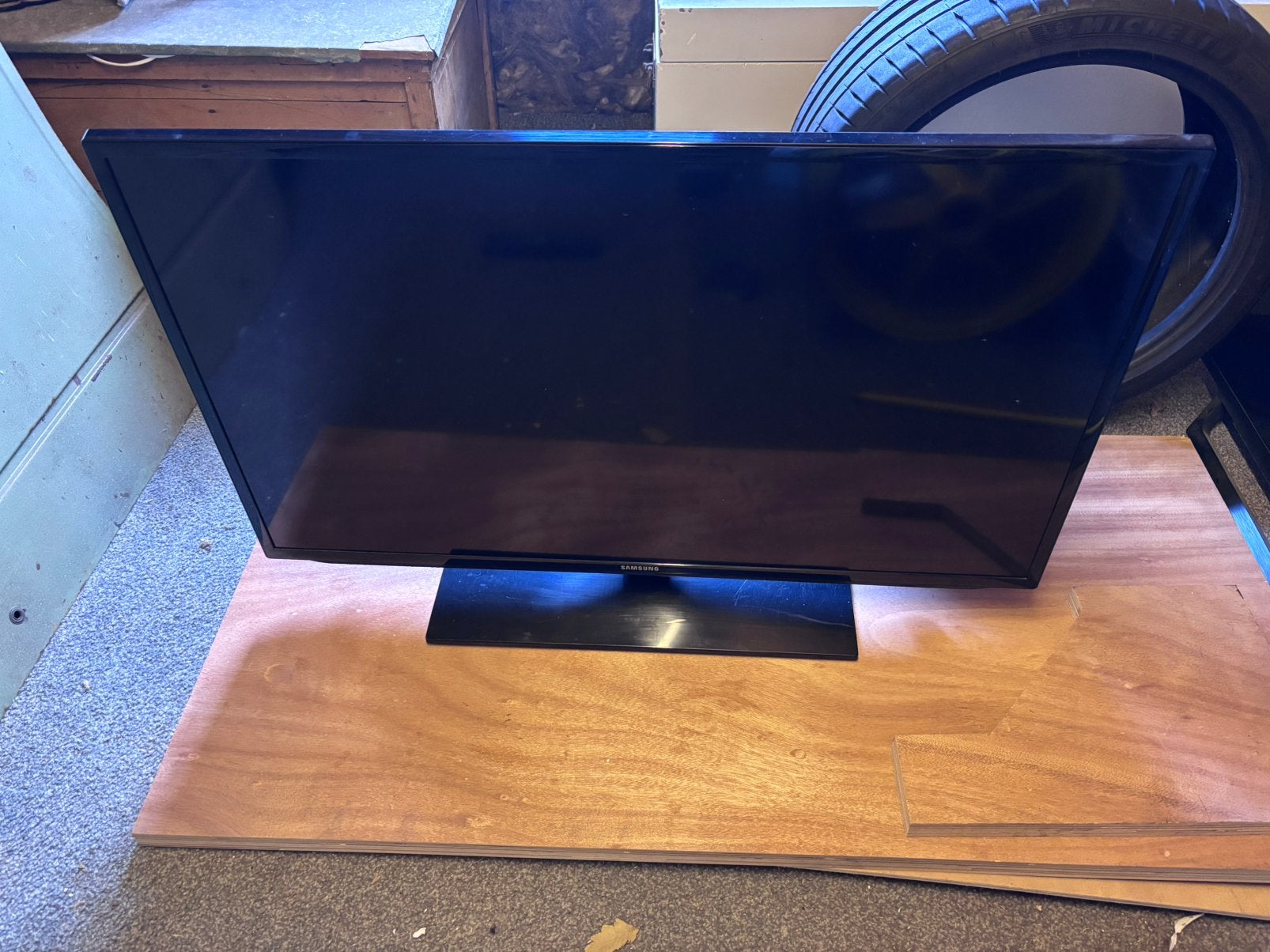 Samsung LED Tv UE40EH5300W !MOET WEG!, Ophalen of Verzenden, Zo goed als nieuw