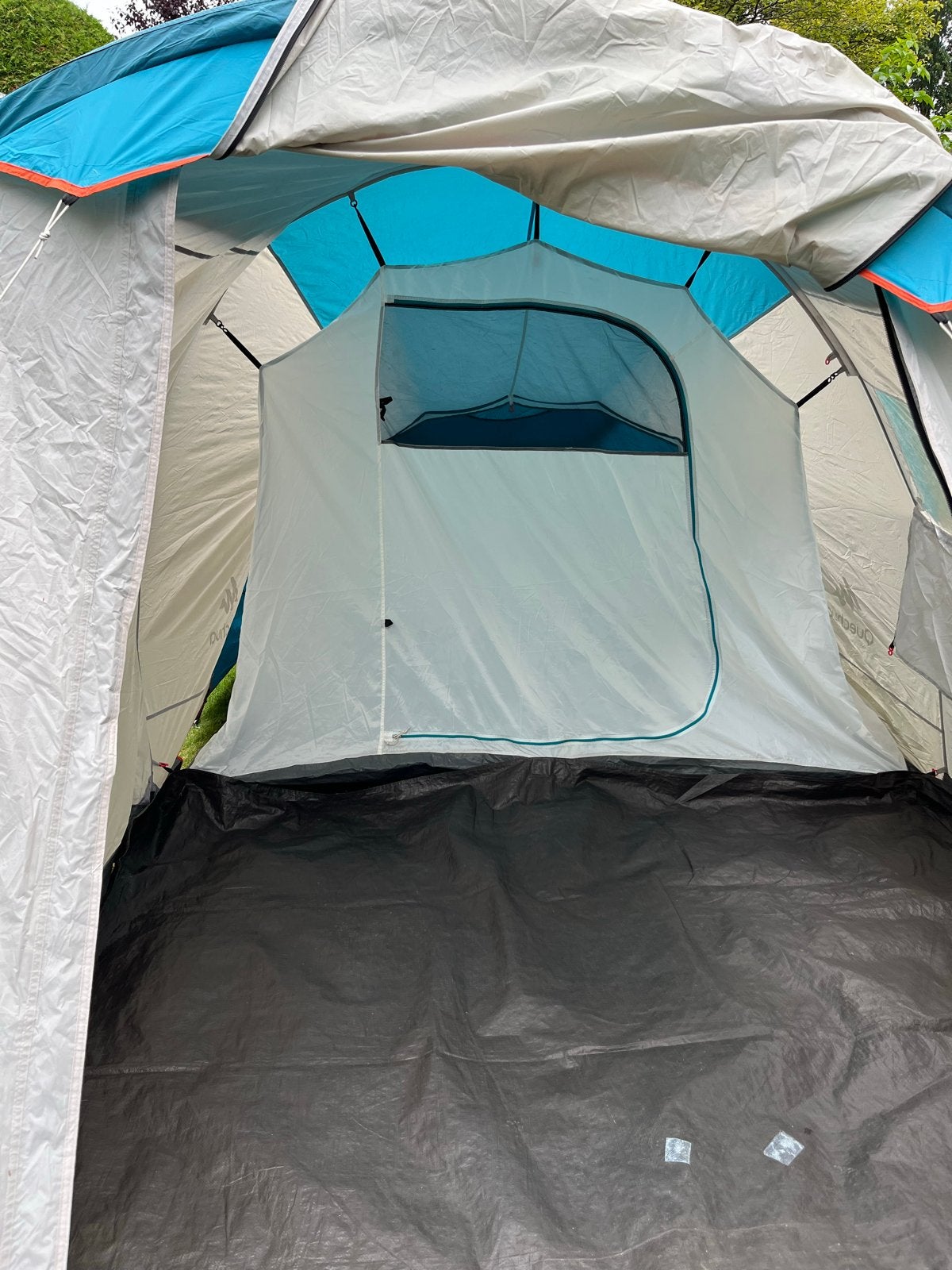 Quechua 3-persoons tent - Goed onderhouden, Ophalen, Gebruikt, Tot en met 3