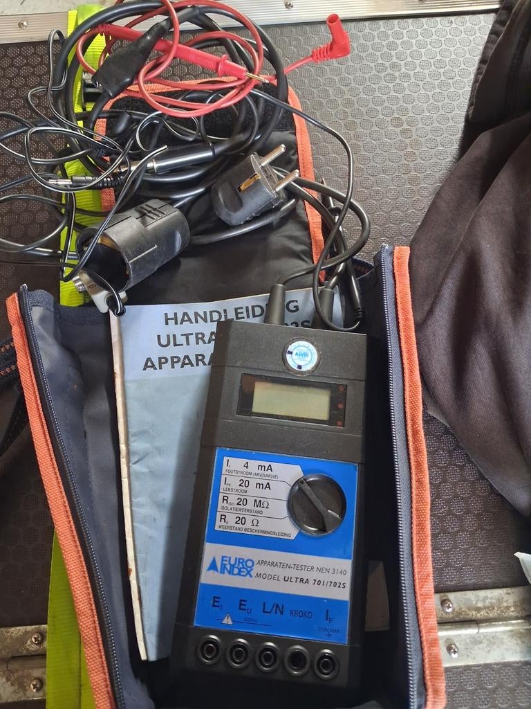 Euro Index ULTRA 701/702S Apparatentester, Doe-het-zelf en Verbouw, Meetapparatuur, Ophalen of Verzenden, Gebruikt, Elektriciteit
