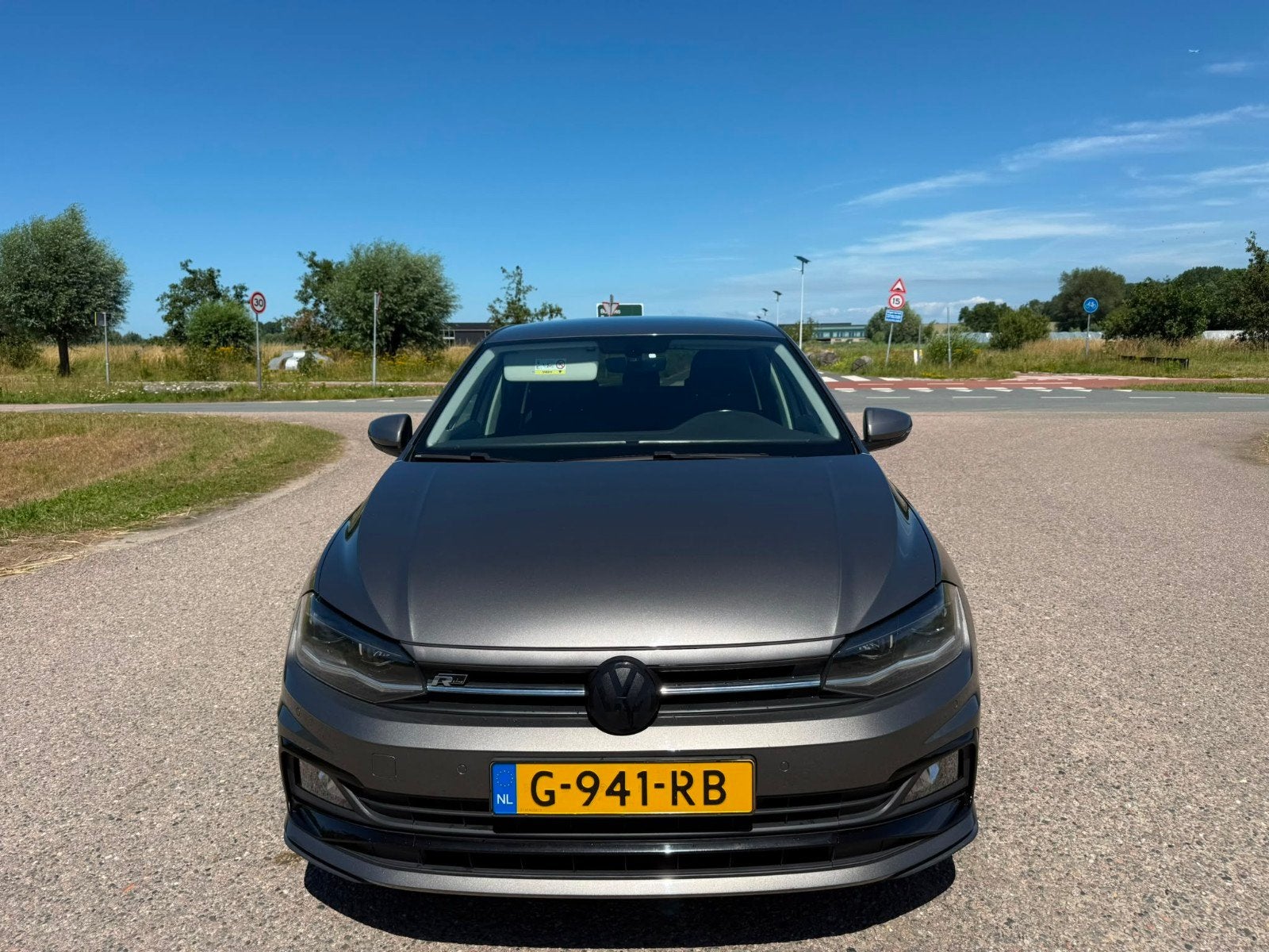 Volkswagen Polo 1.0 TSI  R Line Business Virtual Dash Beats, Auto's, Voorwielaandrijving, Stof, 95 pk, LED verlichting