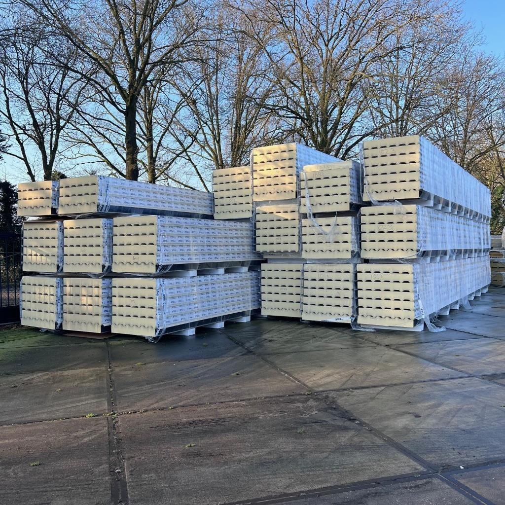 Sandwichpanelen voor (plat) dak en wand, 132/164 mm dik, Ophalen, Nieuw, 100 mm of meer