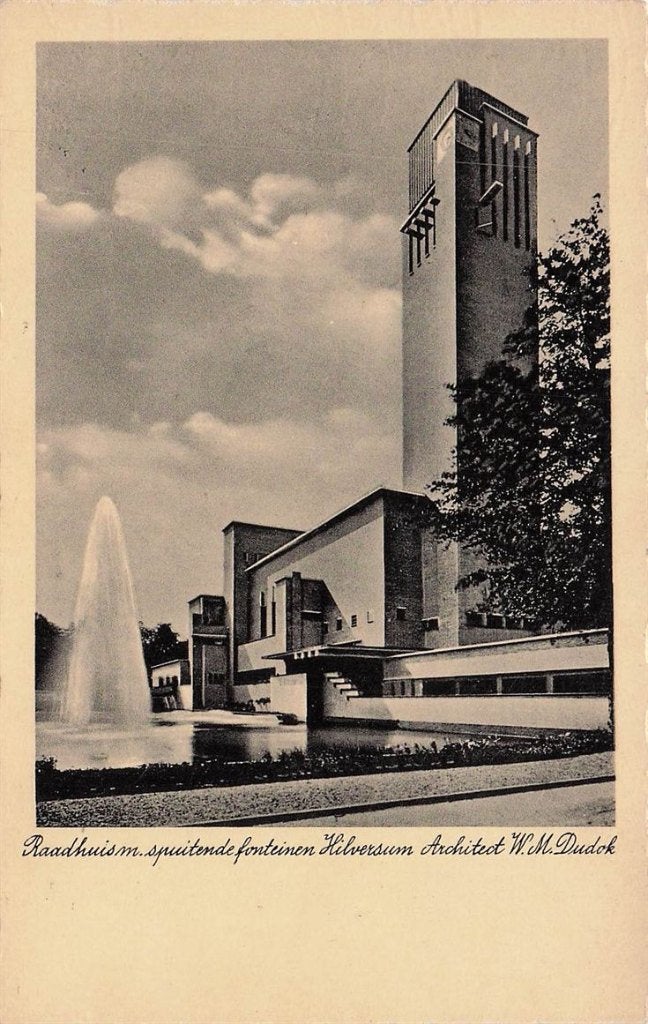702-269-003 Raadhuis M Spuitende Fonteinen Hilversum, Verzenden, Voor 1920, Noord-Holland