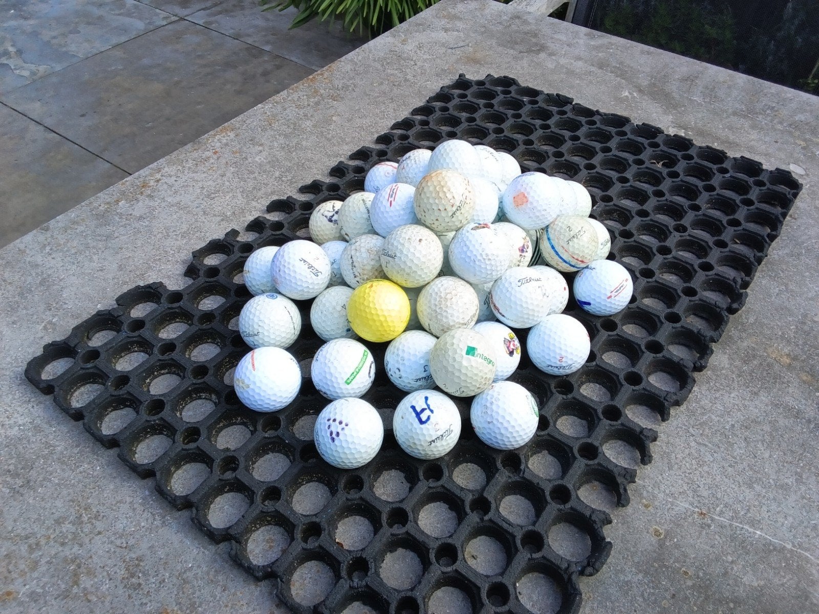 50 Titleist golfballen, Ophalen of Verzenden, Gebruikt, Bal(len)