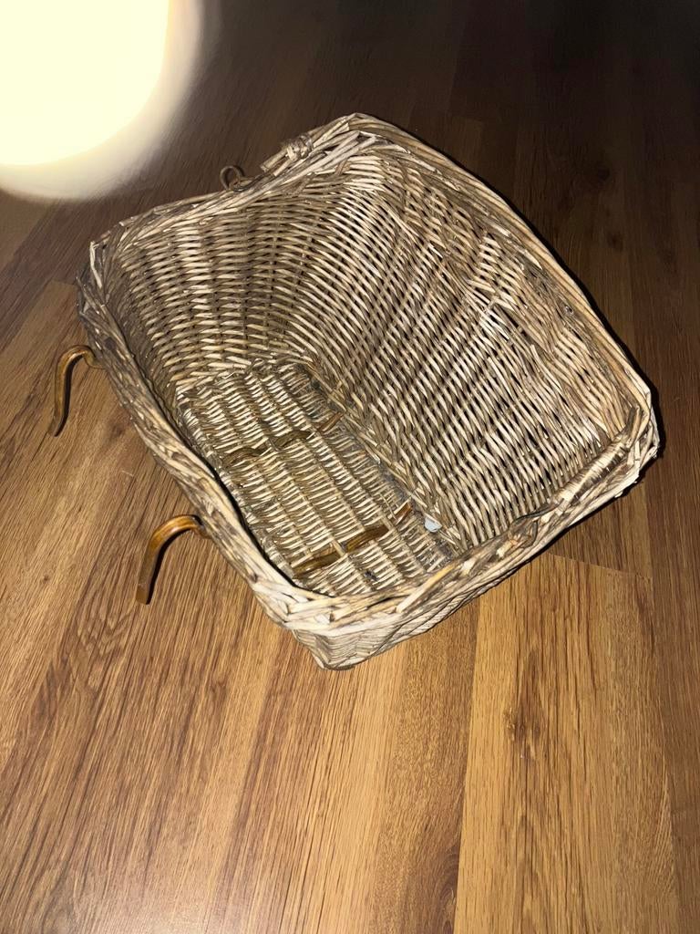 Rotan fietsmand met hengsel, Ophalen of Verzenden, Zo goed als nieuw, Riet