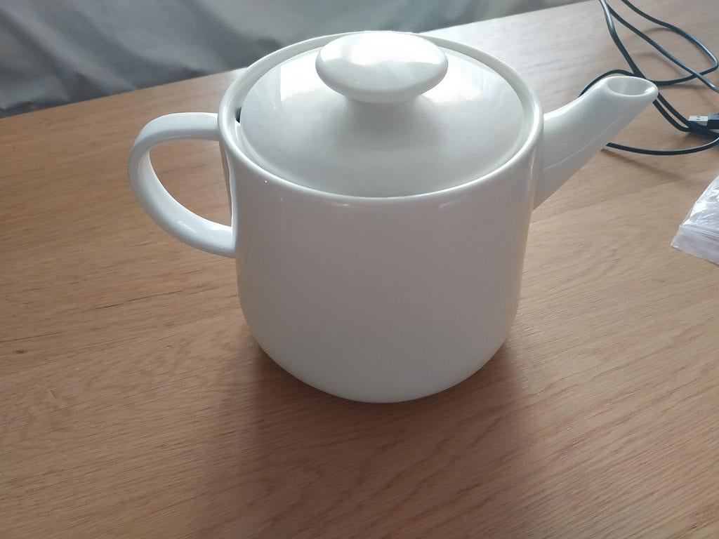Porseleine theepot, Ophalen of Verzenden, Zo goed als nieuw, Overige materialen, Pot, Bus of Blik