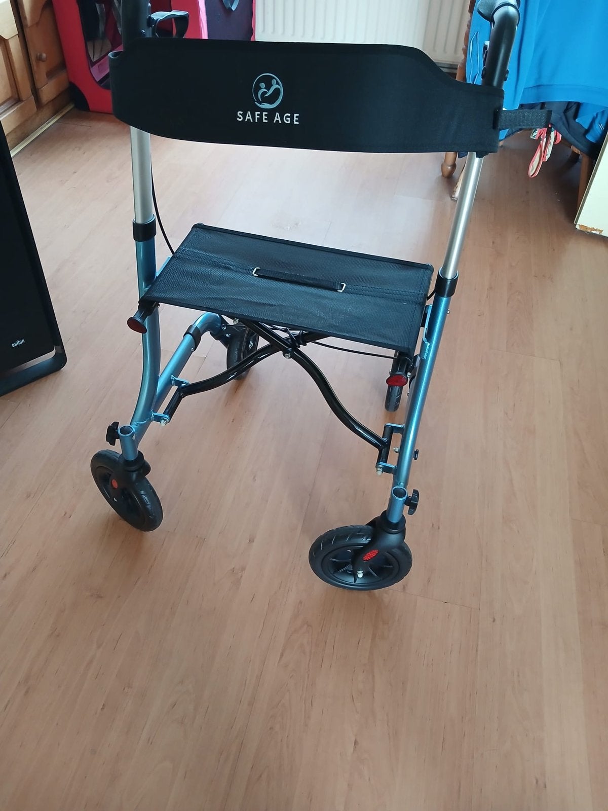 Rollator merk Safe Age. In nieuwstaat, Ophalen, Opvouwbaar, Nieuw