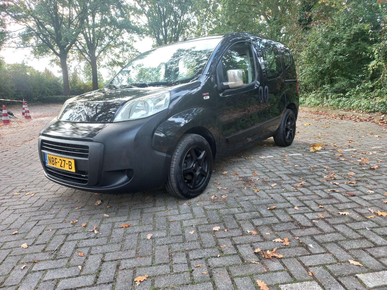 Citroën Nemo 1.4 2009 Grijs met nieuwe apk, Auto's, Voorwielaandrijving, Dealer onderhouden, 400 kg, Handgeschakeld