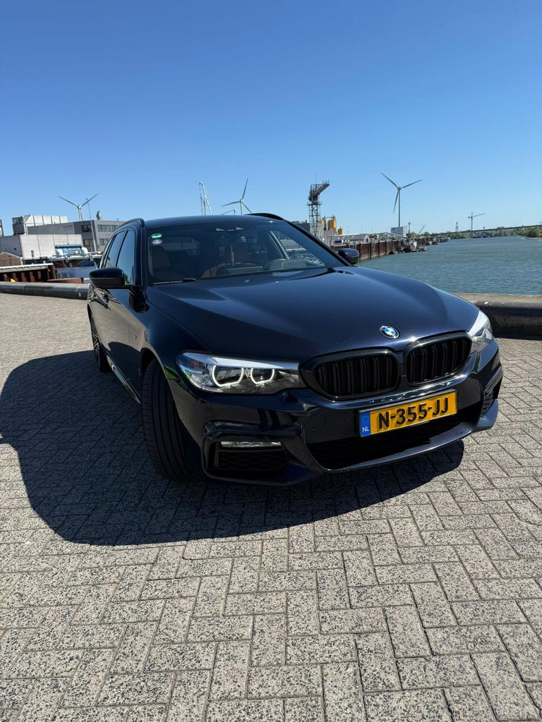 BMW 5-Serie 520i touring 2018 M-sportpakket automaat comfort, 1998 cc, Achterwielaandrijving, 4 cilinders, 2000 kg