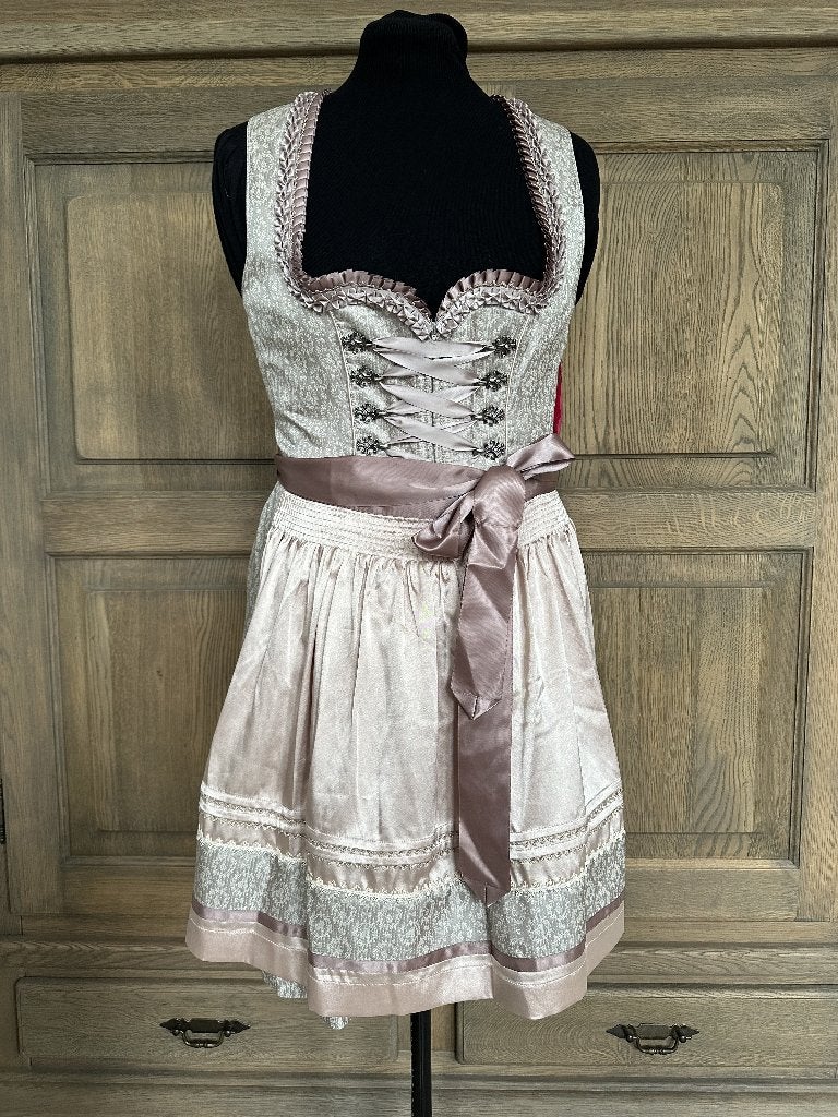 Mooie dirndl maat 44, Kleding | Dames, Maat 42/44 (L), Nieuw, Ophalen of Verzenden, Overige thema's