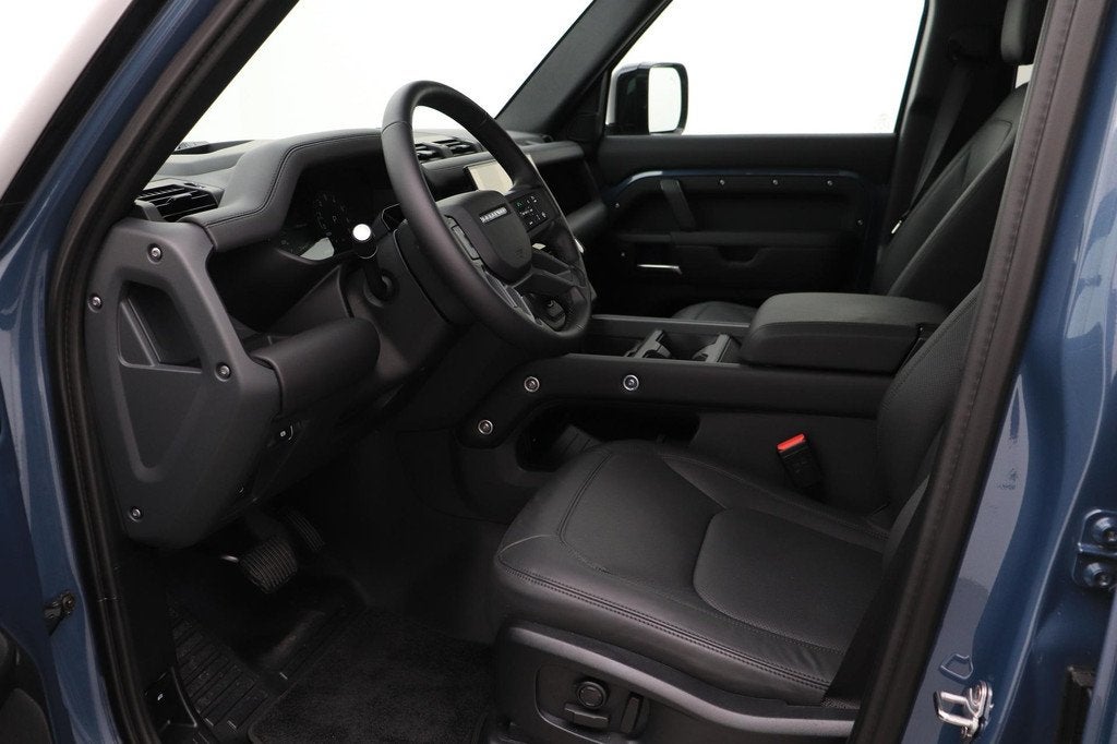 Land Rover Defender 2.0 P300e 110 X-Dynamic HSE | FACELIFT |, Auto's, Land Rover, Automaat, Stof, Gebruikt, 4 cilinders