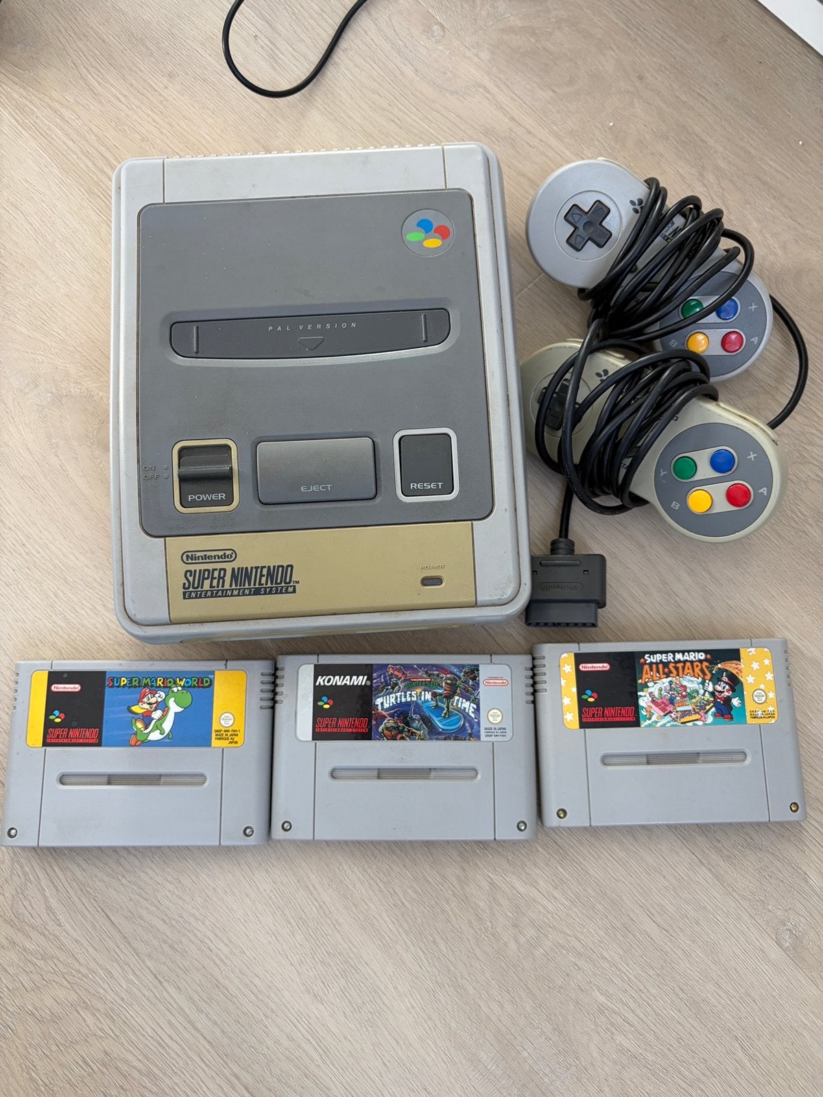 Super nintendo incl. 3 games, Spelcomputers en Games, Spelcomputers | Nintendo Super NES, Ophalen of Verzenden, Zo goed als nieuw