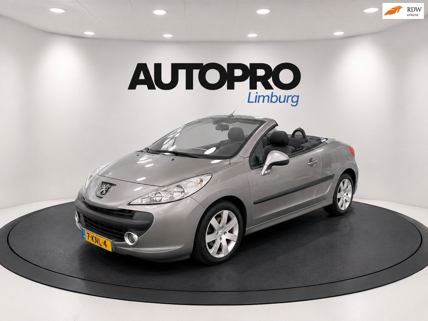 Peugeot 207 CC 1.6 VTi, Auto's, Peugeot, Voorwielaandrijving, Gebruikt, Zwart, 4 cilinders