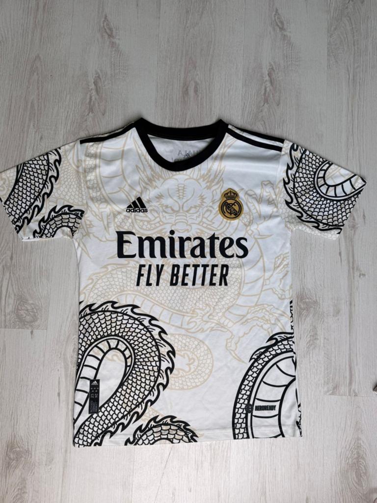 Real Madrid Bellingham 5 Dragon Shirt Maat M, Maat M, Ophalen of Verzenden, Zo goed als nieuw, Shirt