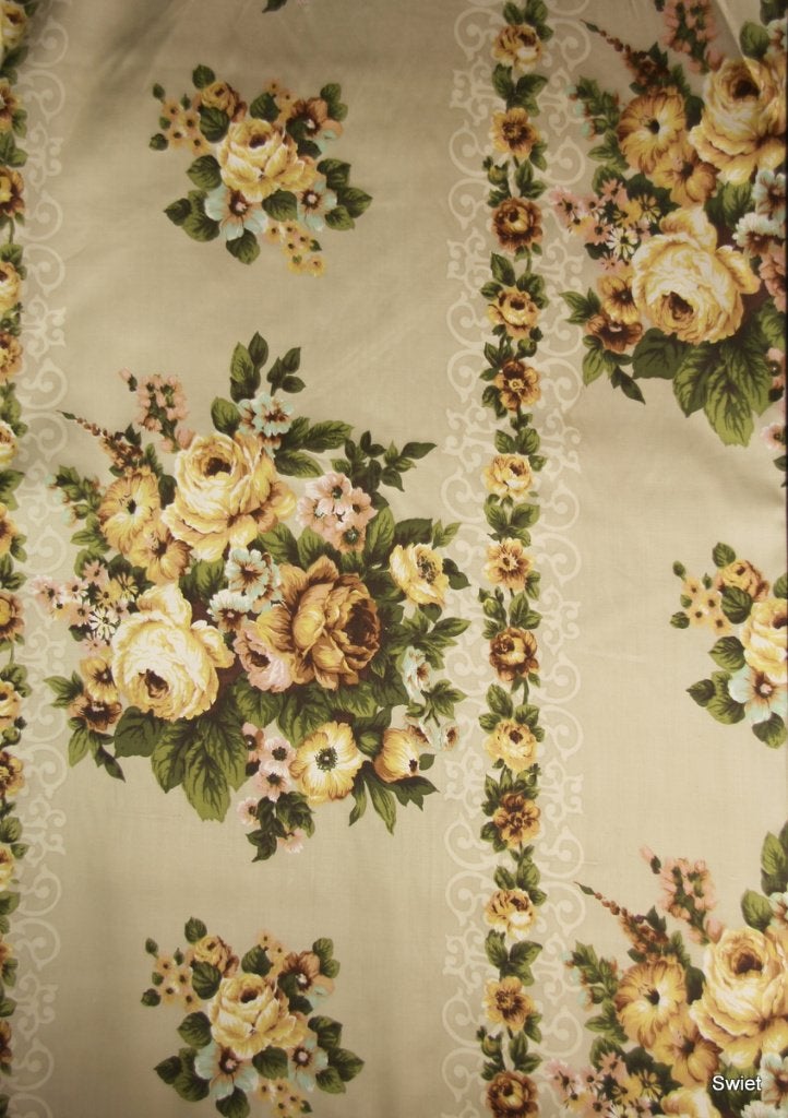 11080 Beige vintage stof decoratiestof met bloemboeketten, Overige materialen, Overige kleuren, 120 cm of meer, Ophalen of Verzenden