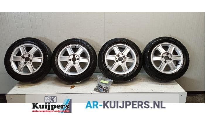 Sportvelgenset + banden van een Renault Modus, Gebruikt, -, -, -