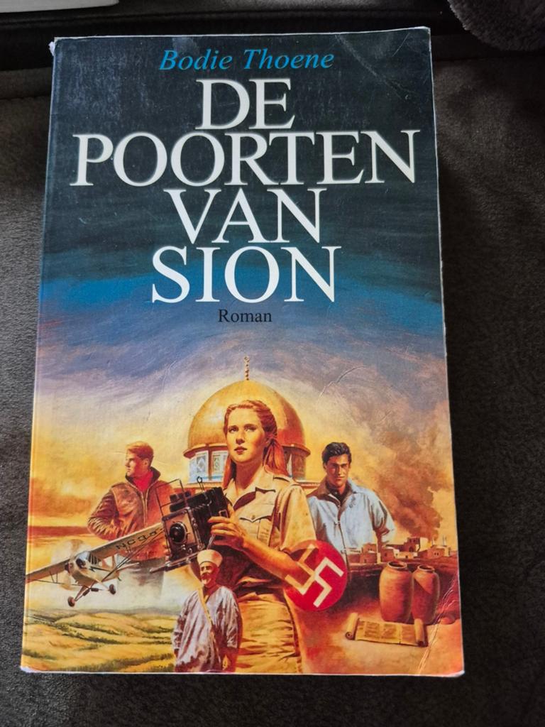 Thoene - 1 poorten van sion, Ophalen of Verzenden, Gelezen, Thoene