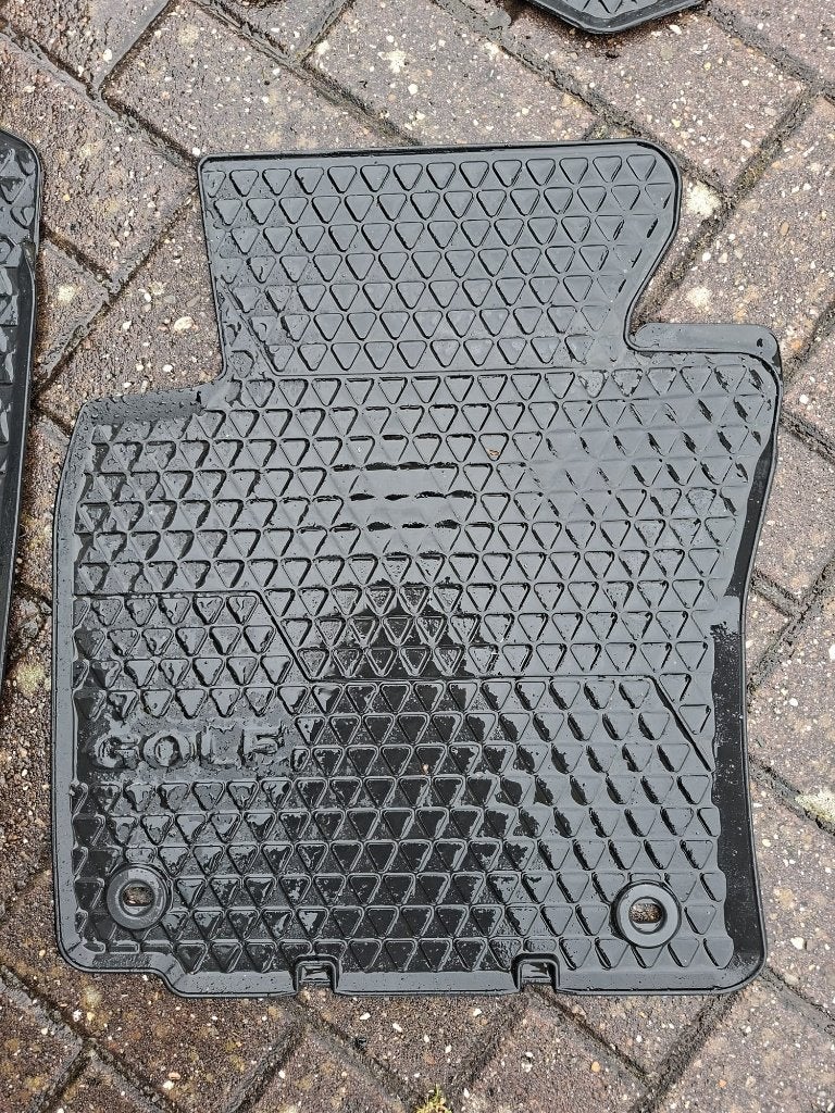 Originele Volkswagen Golf rubberen vloermatten/automatten, Ophalen, Zo goed als nieuw