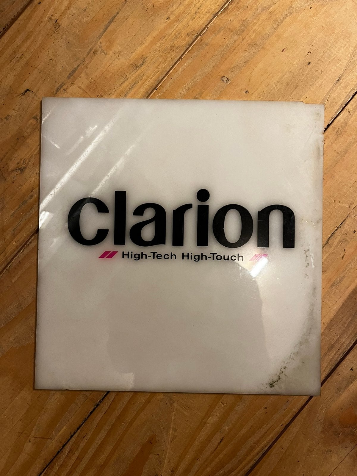 Clarion bordje (autoradio merk), Ophalen, Gebruikt