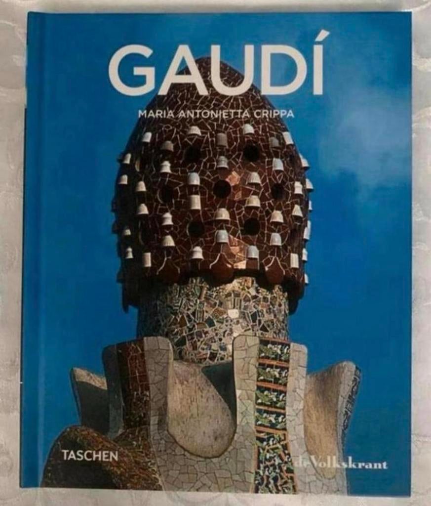 Gaudi - Maria Antonietta Crippa - Taschen / de Volkskrant, Boeken, Kunst en Cultuur | Architectuur, Zo goed als nieuw, Architecten