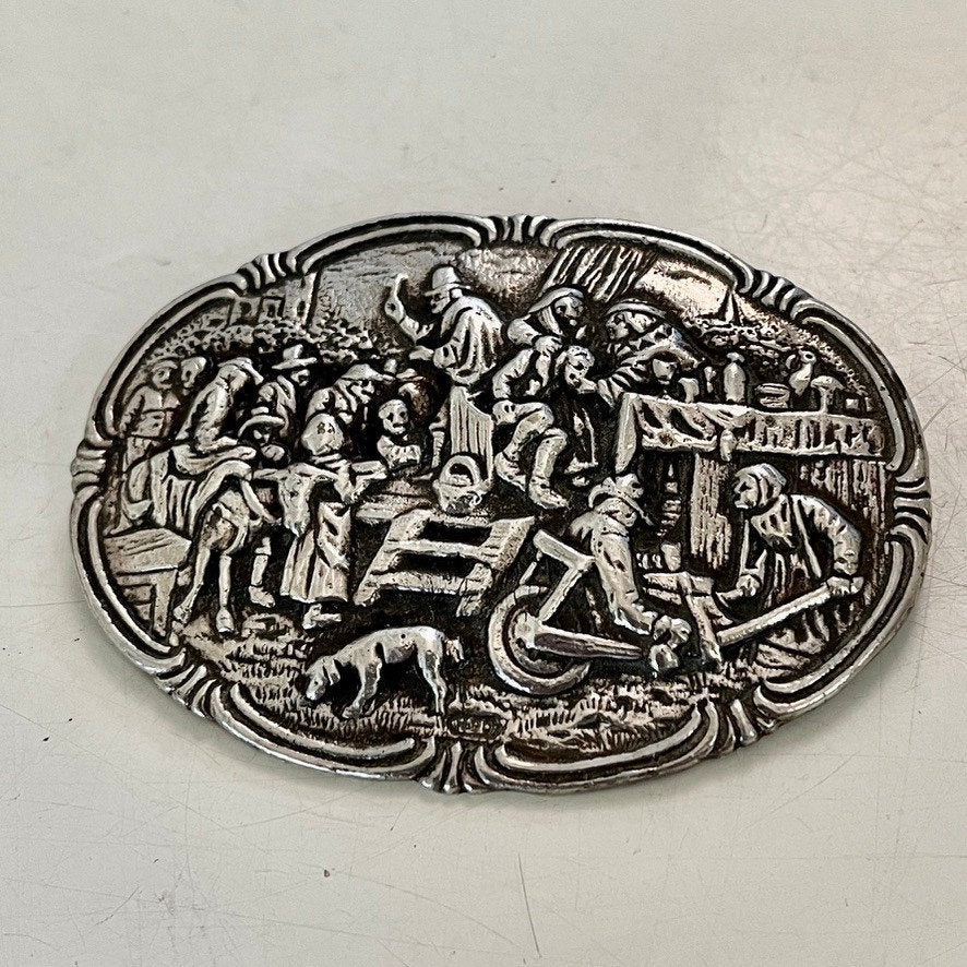 Verzilverde broche, Ophalen of Verzenden, Zo goed als nieuw, Zilver, Overige materialen