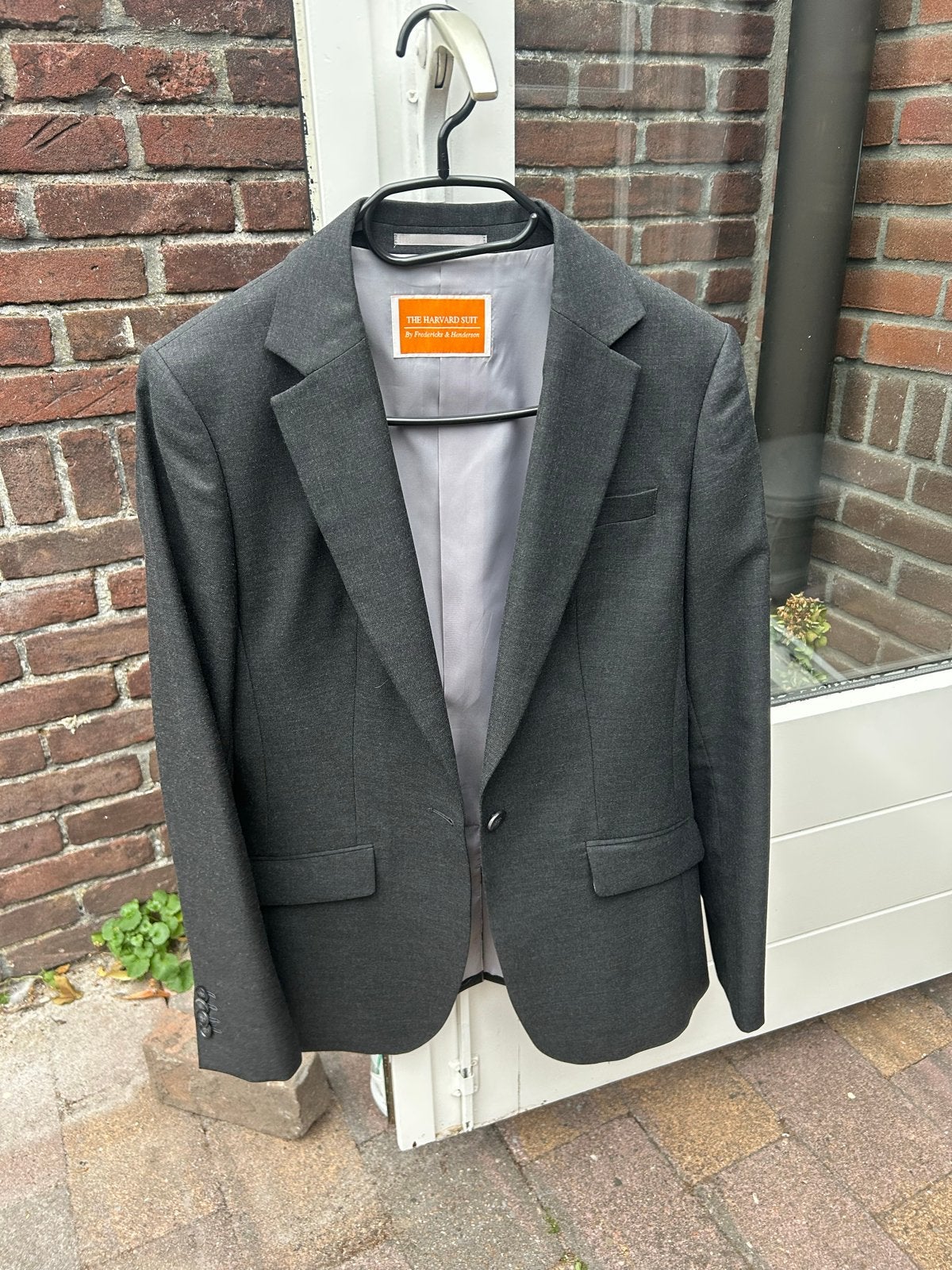The harvard suit bekend als Augustinus broekpak, Kostuum of Pak, Zo goed als nieuw, Grijs, Ophalen