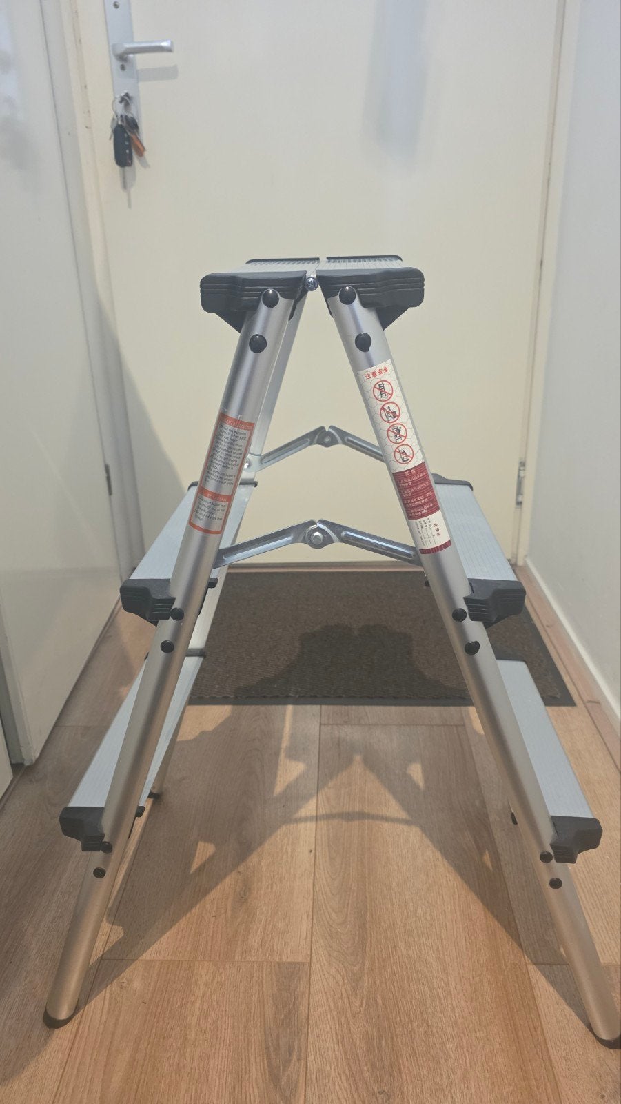 Compacte aluminium trap met 3 treden, Ophalen, Zo goed als nieuw, Minder dan 2 meter