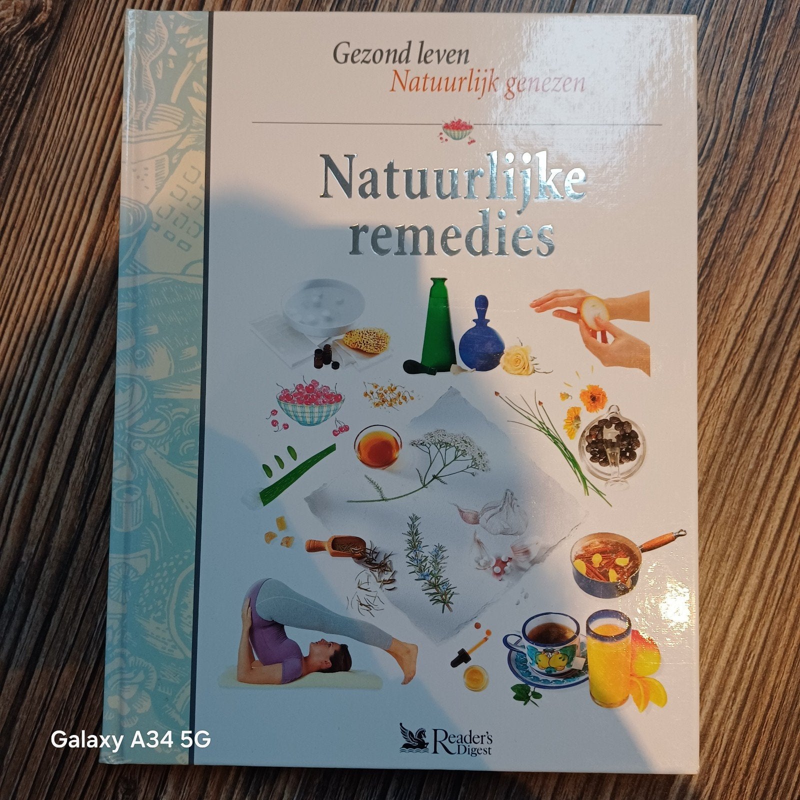 Natuurlijke remedies - Gezond leven, natuurlijk genezen, Boeken, Ophalen of Verzenden, Zo goed als nieuw, Kruiden en Alternatief