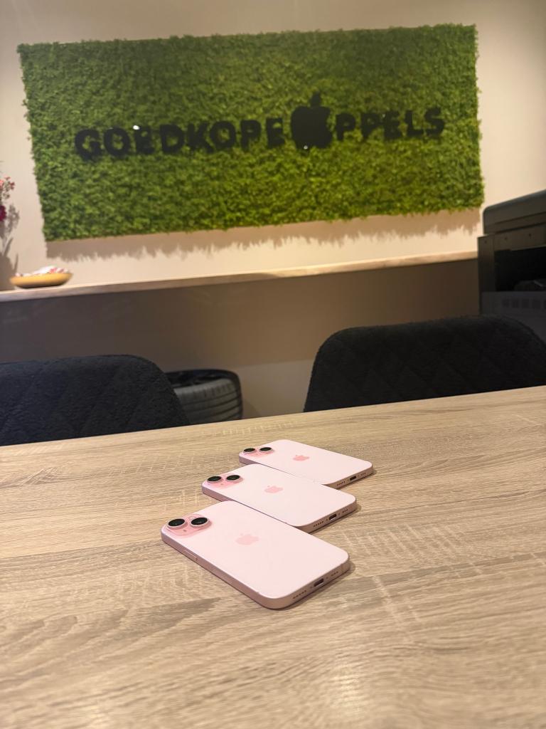 iPhone 15 128GB Roze | nieuw/ongebruikt, Ophalen, 128 GB, IPhone 15, Apple