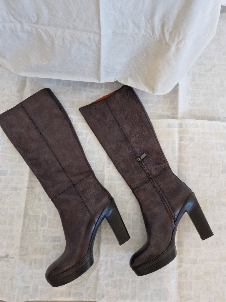 Santoni laarzen. Maat 37. Nieuw. Italiaanse kwaliteit., Kleding | Dames, Schoenen, Hoge laarzen, Bruin, Nieuw, Ophalen of Verzenden