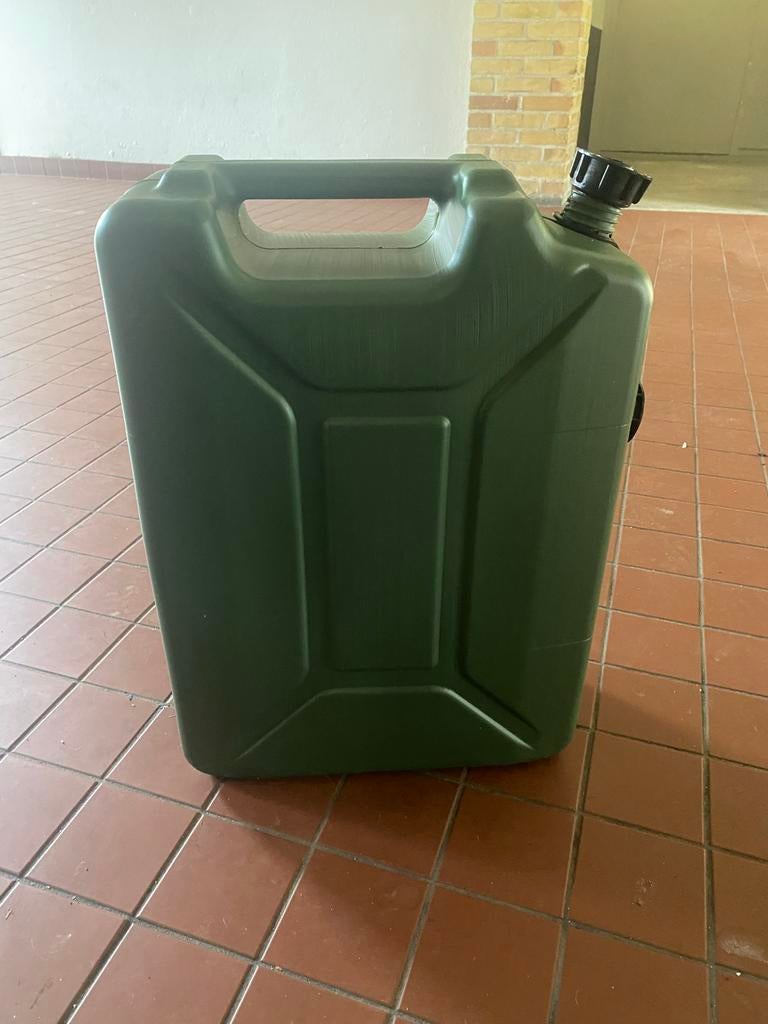 Nieuwe jerrycans 20 liter - Ideaal voor brandstof en water, Auto diversen, Overige Auto diversen, Ophalen of Verzenden
