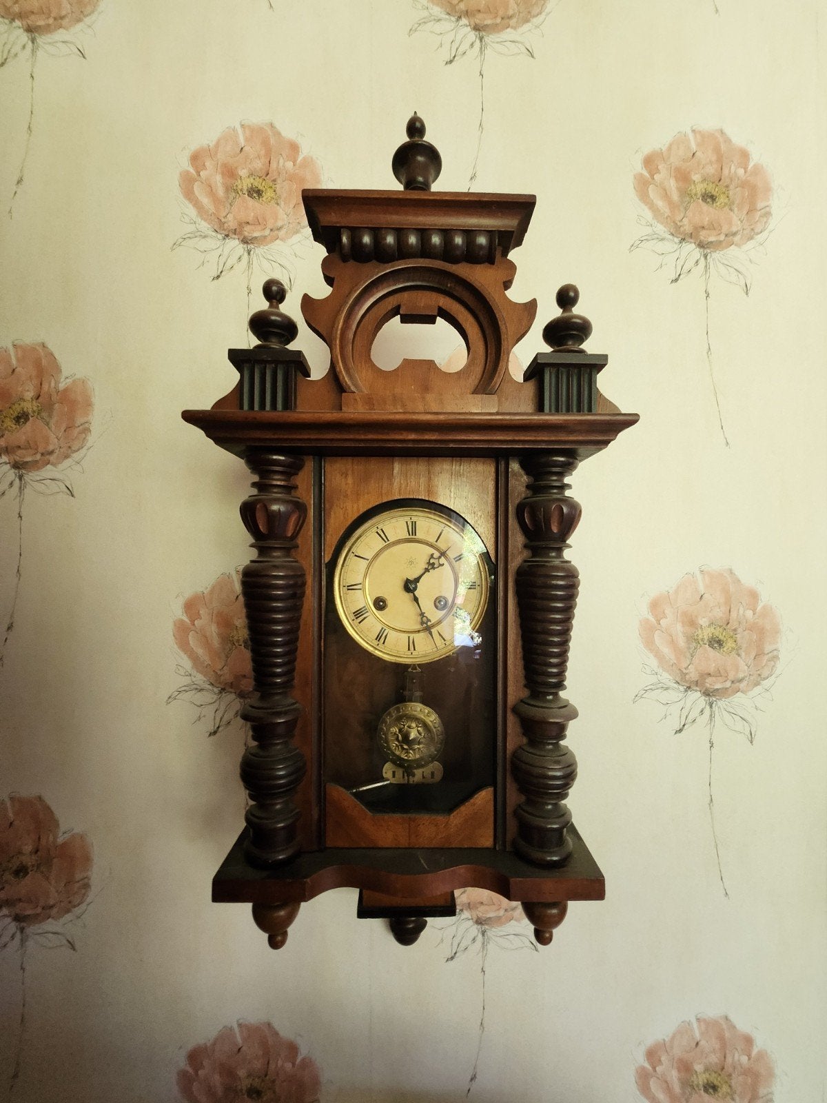 Antieke wandklok regulateur, Ophalen