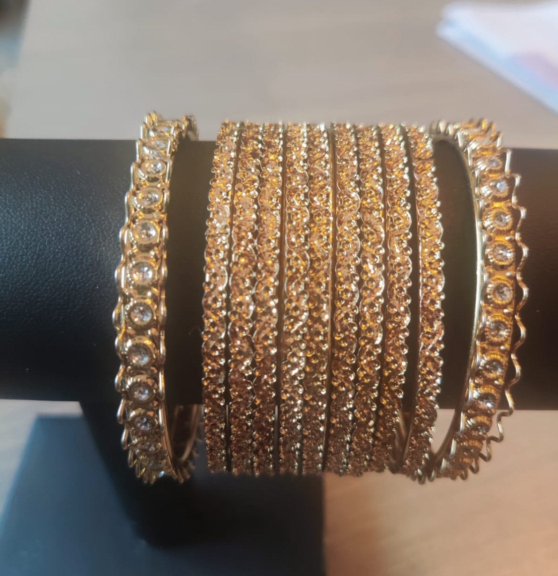 Set van 12 Indiase armbanden met strass en kristal, Met kristal, Overige materialen, Nieuw, Ophalen of Verzenden