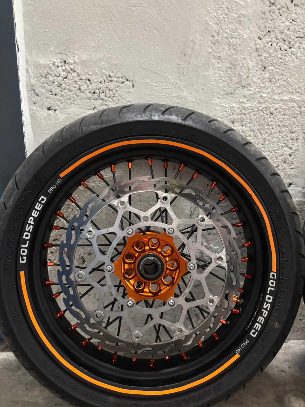 Supermotor wielen 21’ 17, Motoren, Ophalen