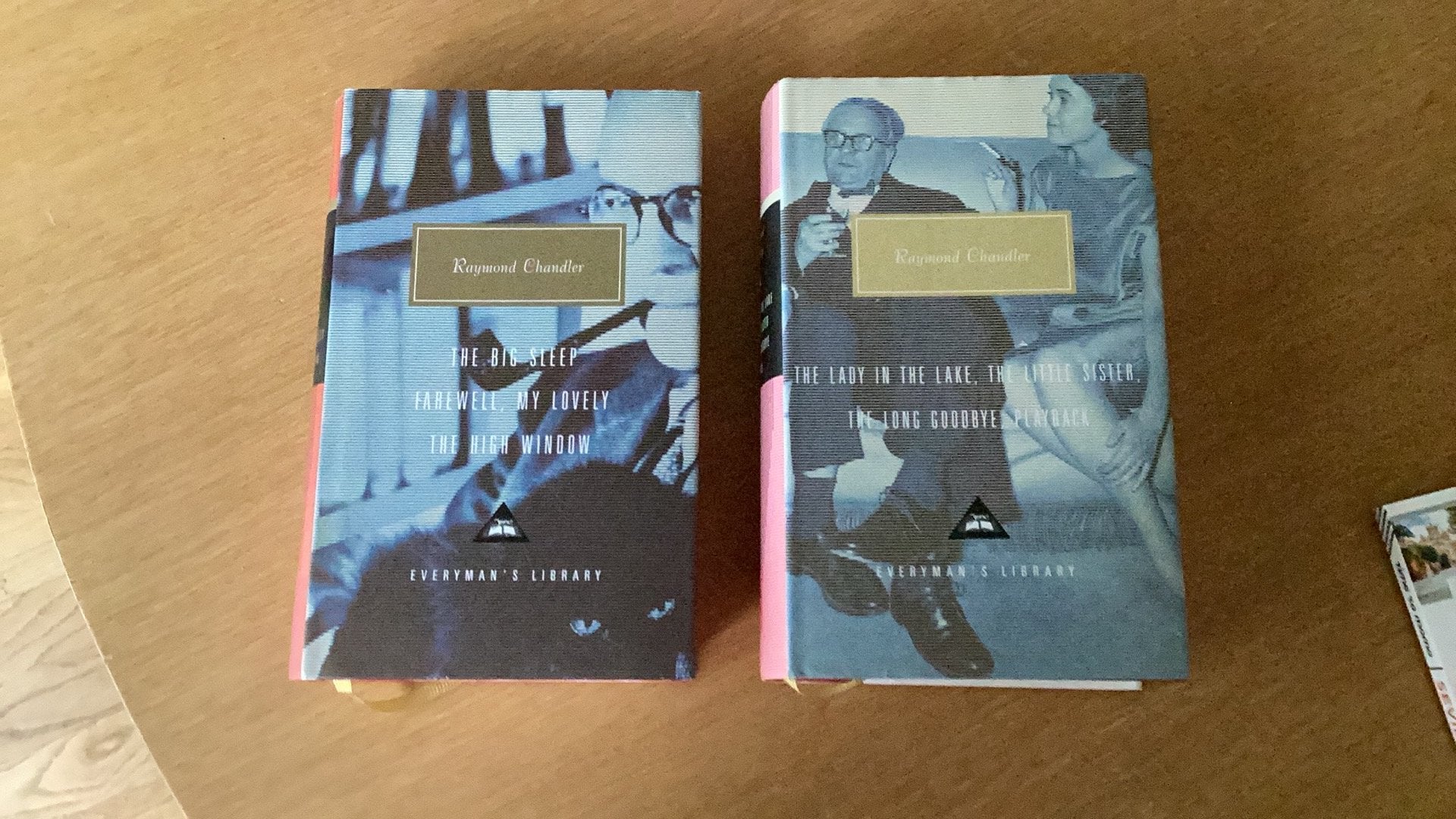 Verzamelbundels Dashiell Hammet en Raymond Chandler (Engels), Ophalen of Verzenden, Zo goed als nieuw