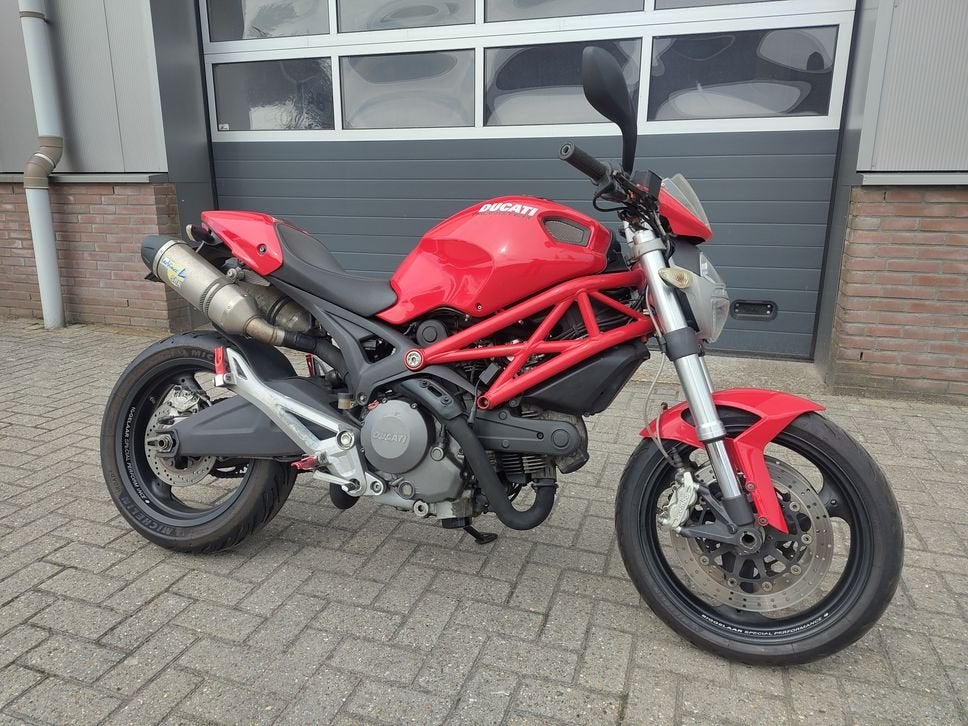 DUCATI MONSTER 696 inruil mogelijk, DUCATI, 2 cilinders, Motorrijbewijs A, Bedrijf