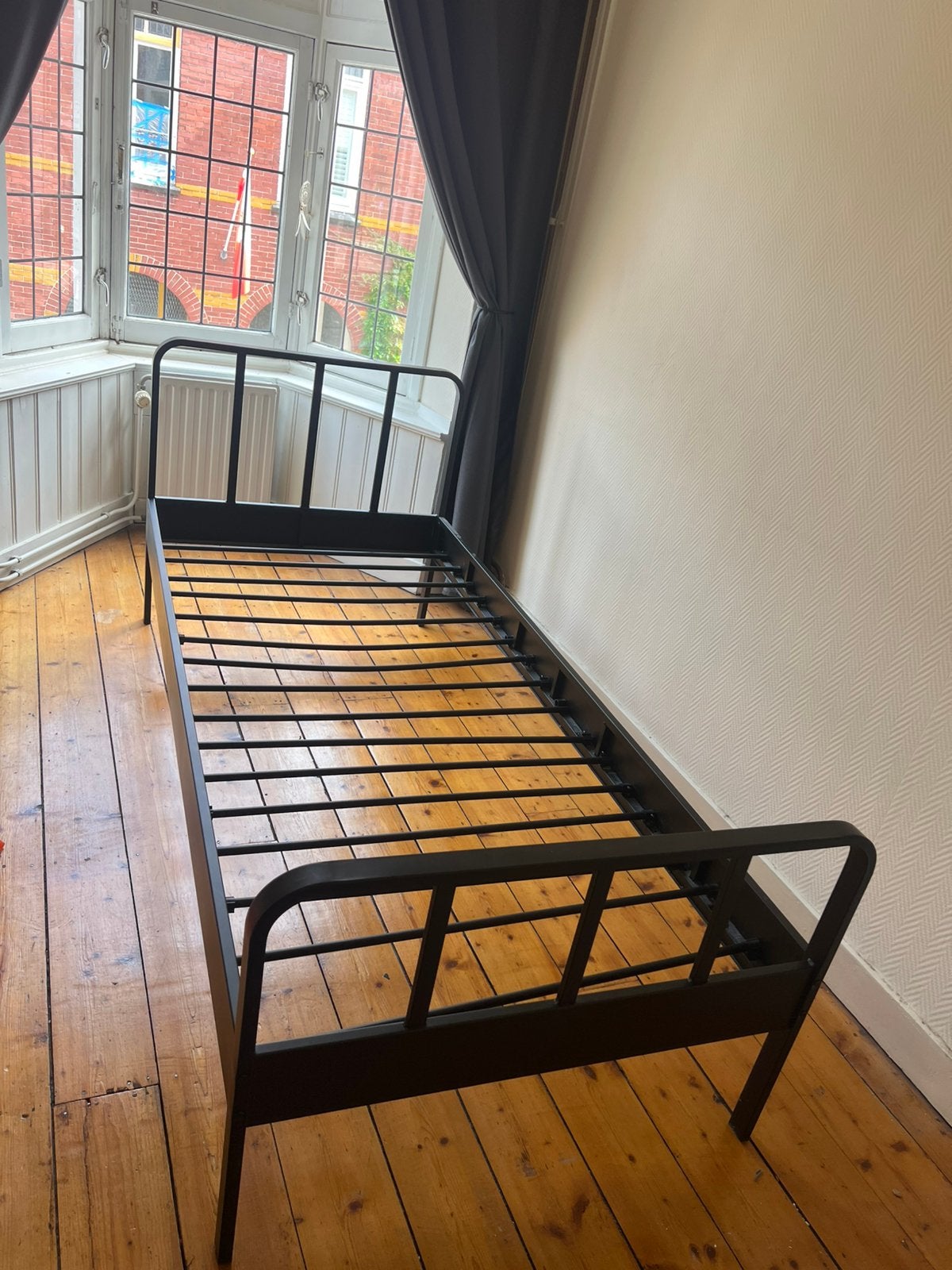 Stoer bed, Ophalen, 90 cm, Eenpersoons, Zwart